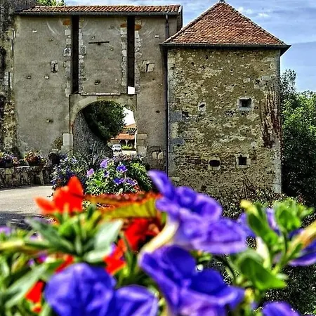 Charmant Gite Medieval A Avec Jardin Et Wifi Inclus - Fr-1-584-367 *